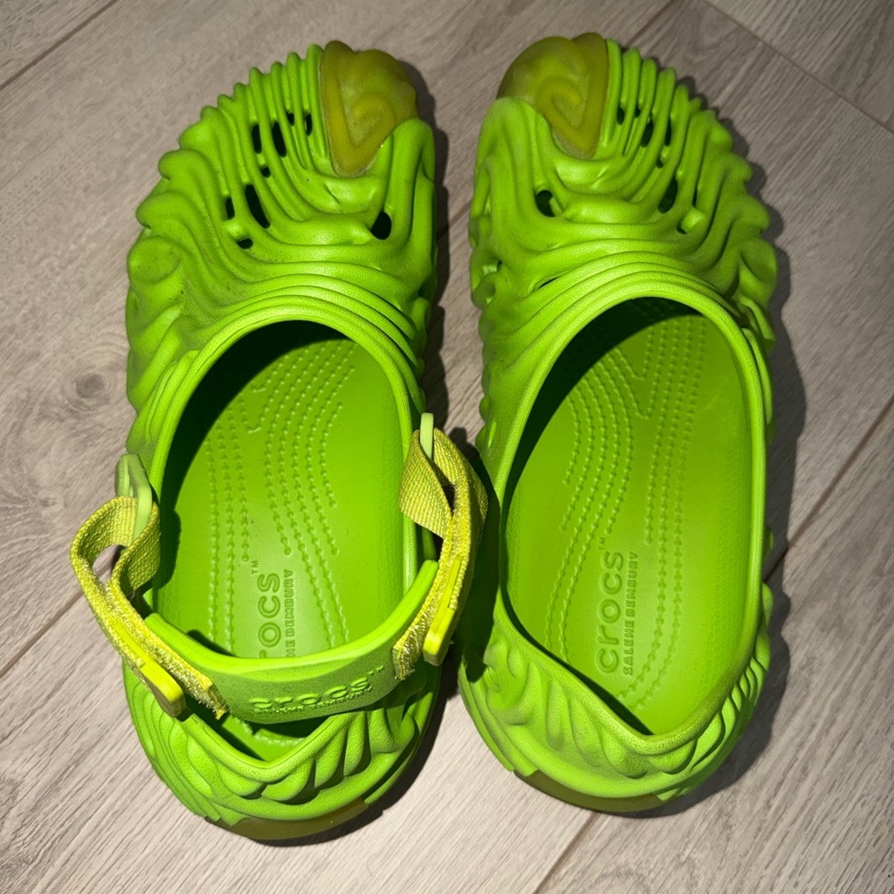 CROCS Neon Lime Green Foam Clogs with Heel Strap